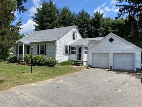 blue metal hollow drive belchertown massachusetts houses for sale|Belchertown, MA Real Estate & Homes For Sale.